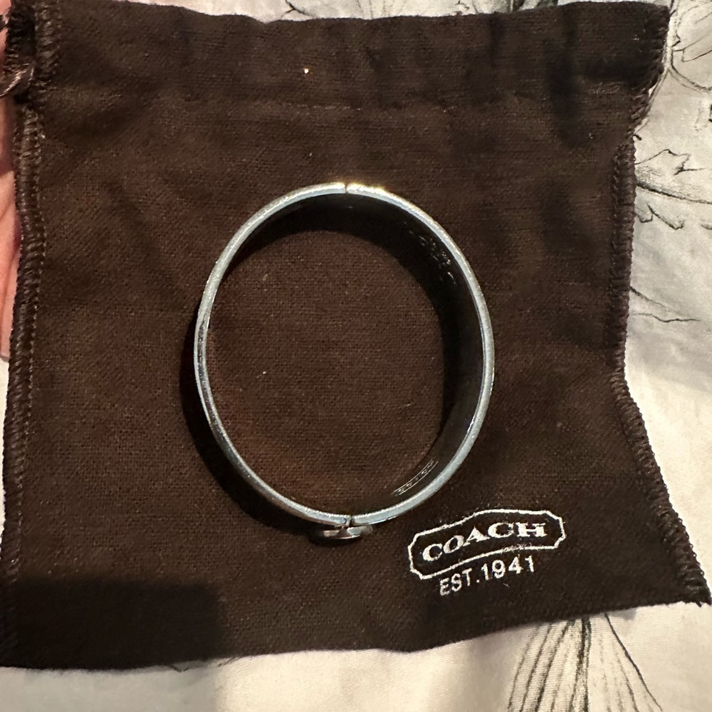 Coach Bracelet Elegant Jewelry - Picture 3 of 5